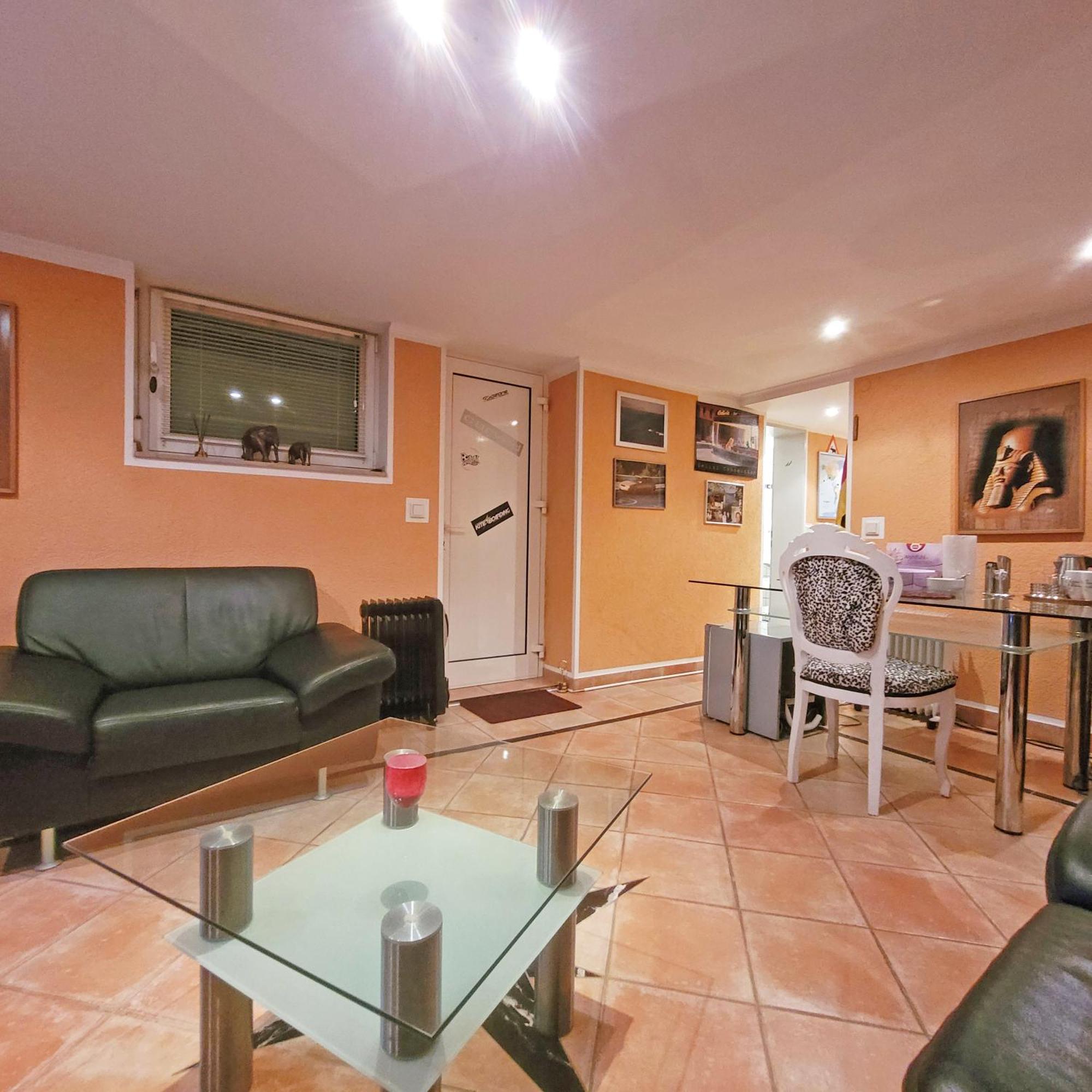 Apartment Close To Nature,airport, Fair *